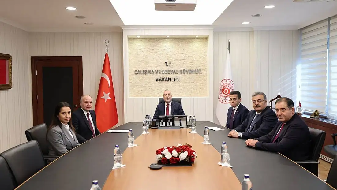 Asgari ücrette ikinci toplantı başladı