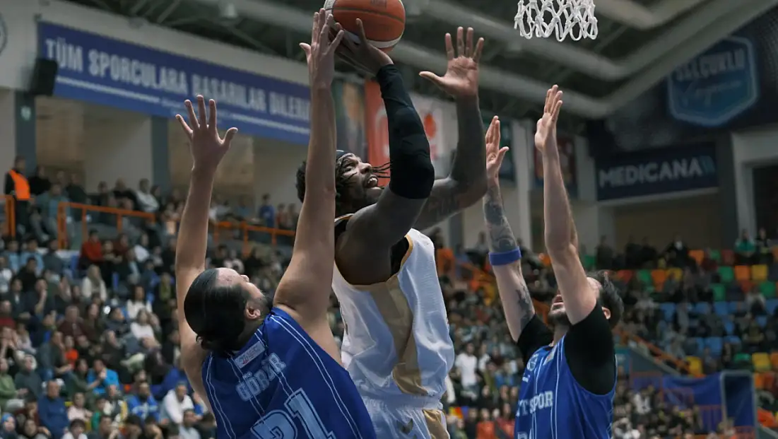 Konya BBSK evinde hata yapmadı! 77-71