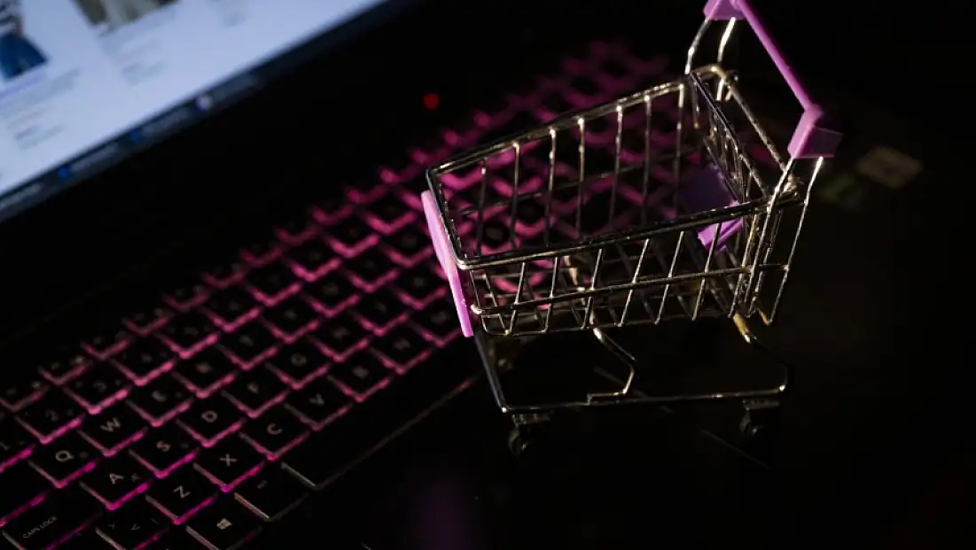 Yılbaşı alışverişlerinde sahte indirimlere karşı uyarı