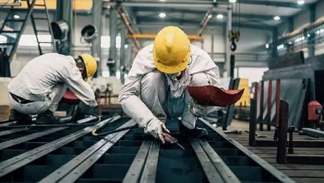 Ücretli çalışan sayısı yıllık yüzde 2,5 arttı