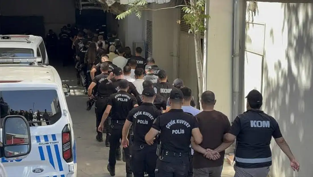 Ülke genelinde aranması bulunan 912 kişi yakalandı