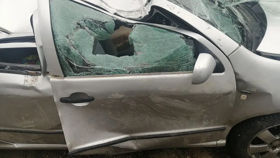 Konya yolunda feci kaza: Metrelerce sürüklendiler! 1 ölü, 3 yaralı!