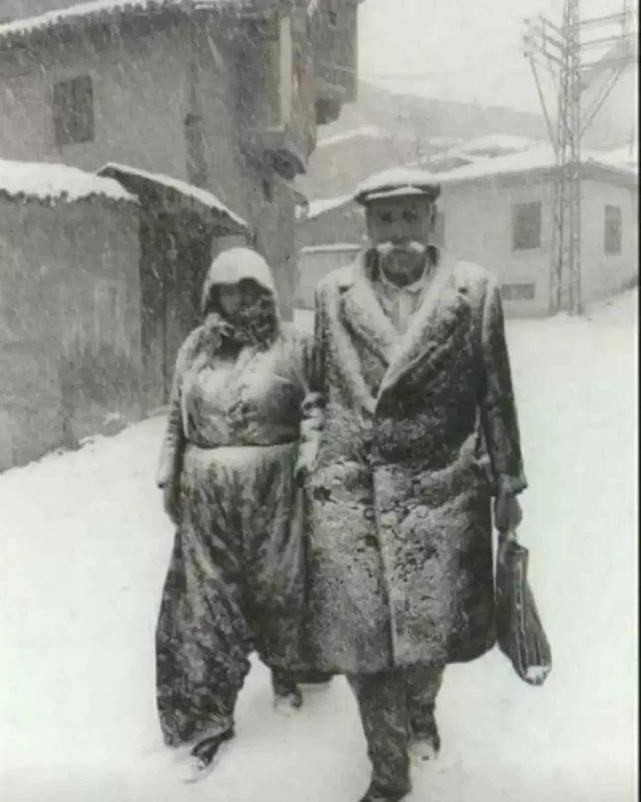 Konya'da bir gecede 67 kişi donarak öldü!