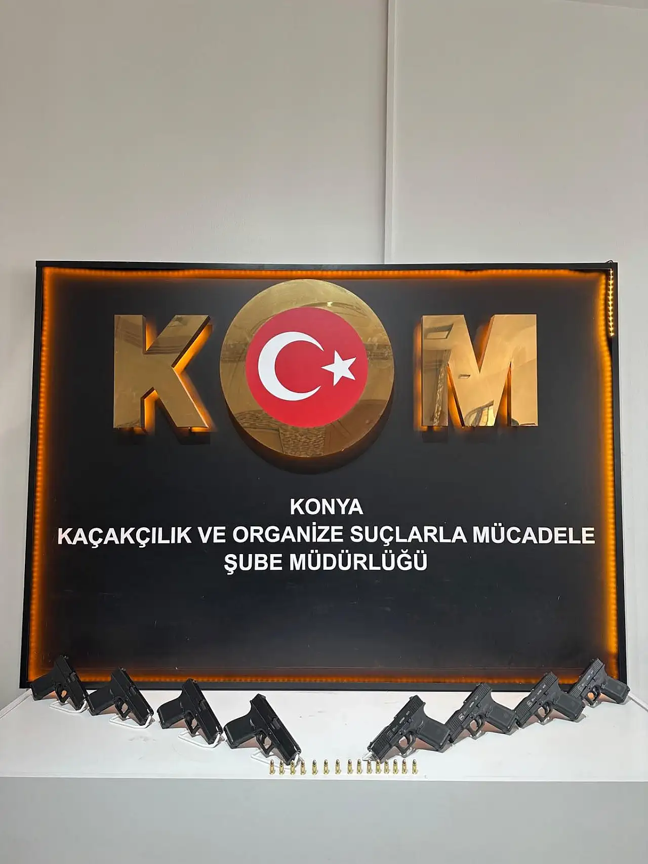 Yer Konya: Kamyonetten cephanelik çıktı! 3 kişi tutuklandı