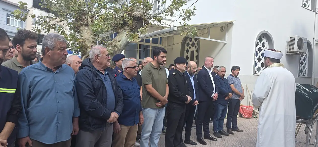 Manisa'daki tur otobüsü kazasında vefat eden Tosun, Konya'da gözyaşlarıyla defnedildi!