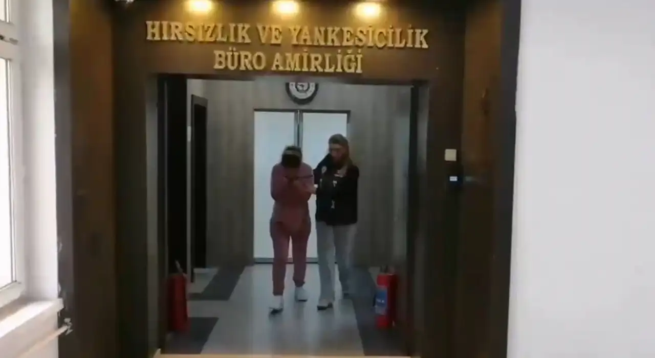 Ankara'da hırsızlık yapan çarşaflı hırsız Konya'ya kaçarken yakalandı!