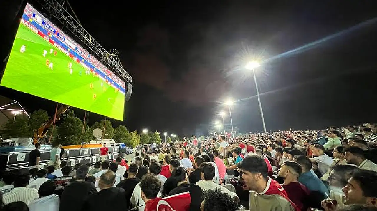 Konya'da final heyecanı o iki yerde yaşanacak! Dev ekranlar kurulacak!