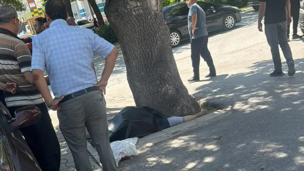 Son dakika: Konya'da taksi yayalara çarptı! Ölü ve yaralılar var!