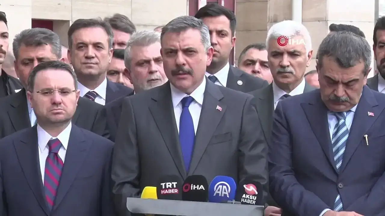 Bakan Çiftçi Turgutlu'daki Saldırının Perde Arkasını Açıkladı: Silah Anneannenin, Okul İse 1. Derece Riskli Kategoride