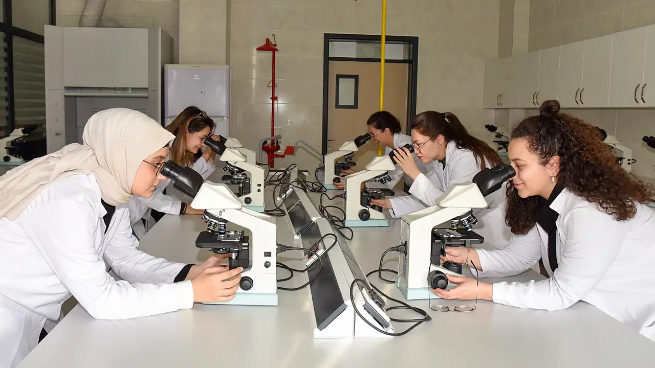 Selçuk'ta eğitim standartları yükseliyor: 3 fakülte daha akredite oldu