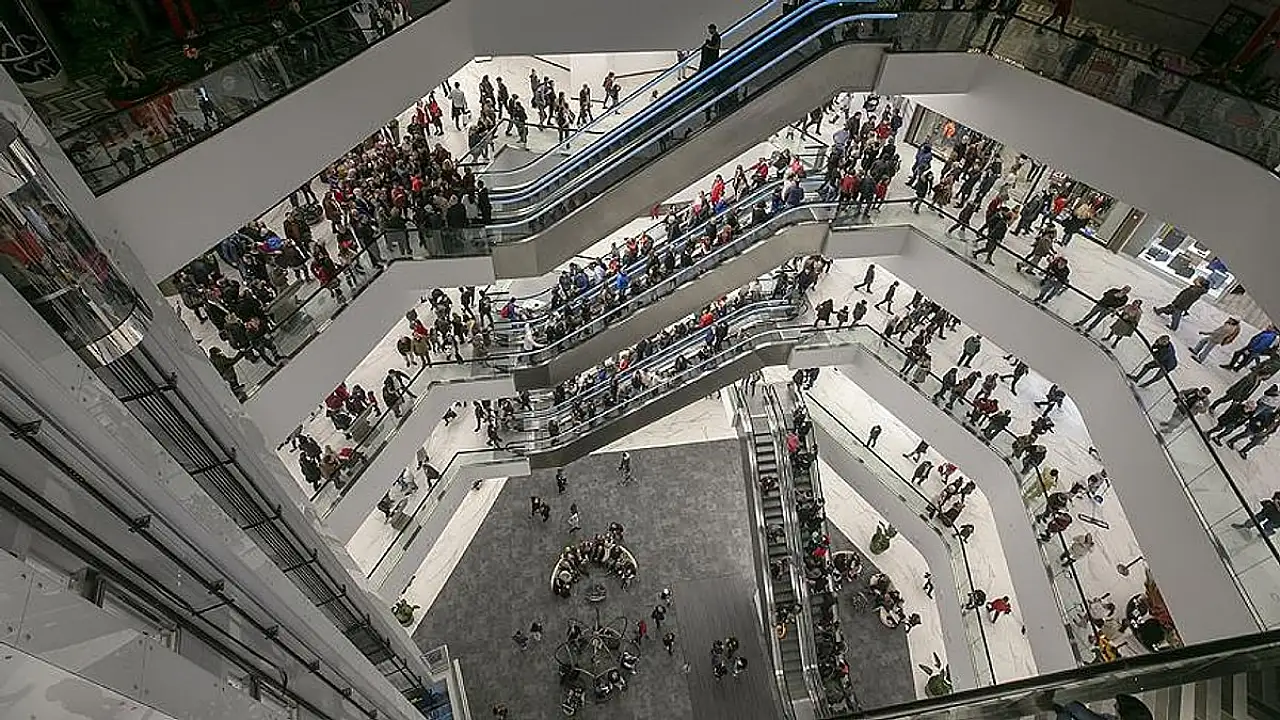 AVM devri resmen bitiyor! Kiralara ve maliyete teslim oldular!