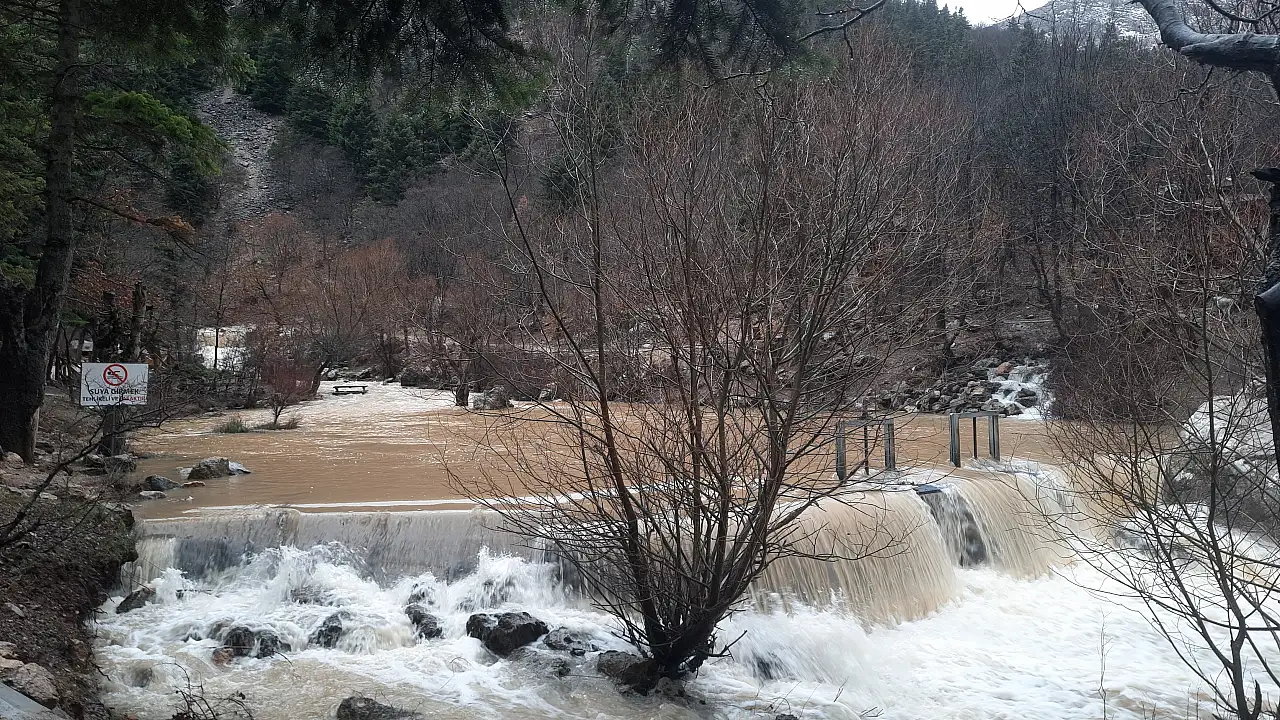 Konya'da kuraklık yerini coşkuya bıraktı: Aygırdibi'nde su seviyesi yükseldi!
