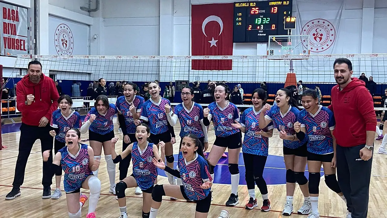 Selçuklu Belediyespor'dan Voleybolda Çifte Kupa