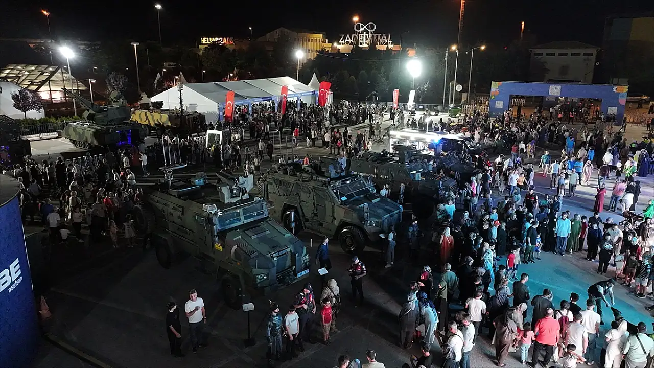 Konya'da nefes kesen festival sona erdi! Gökyüzü ve teknoloji aynı sahnedeydi