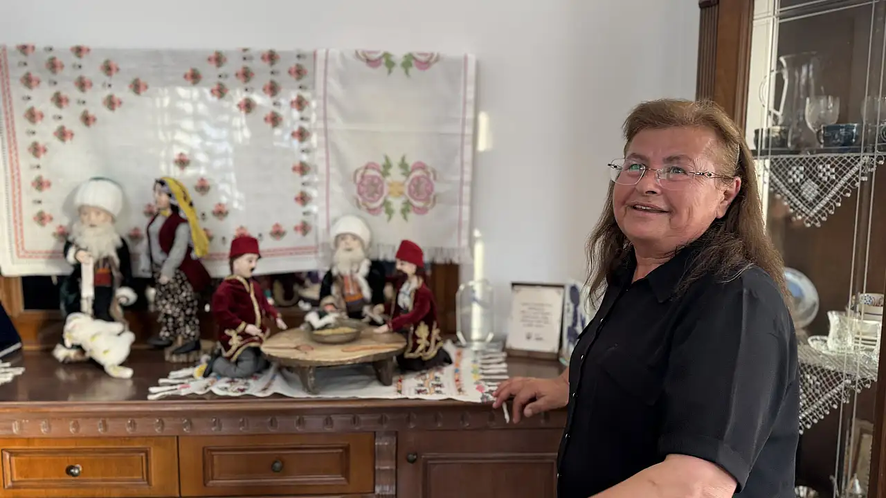 Konya'daki kadın usta Nasreddin Hoca'yı geleceğe ışınlıyor!