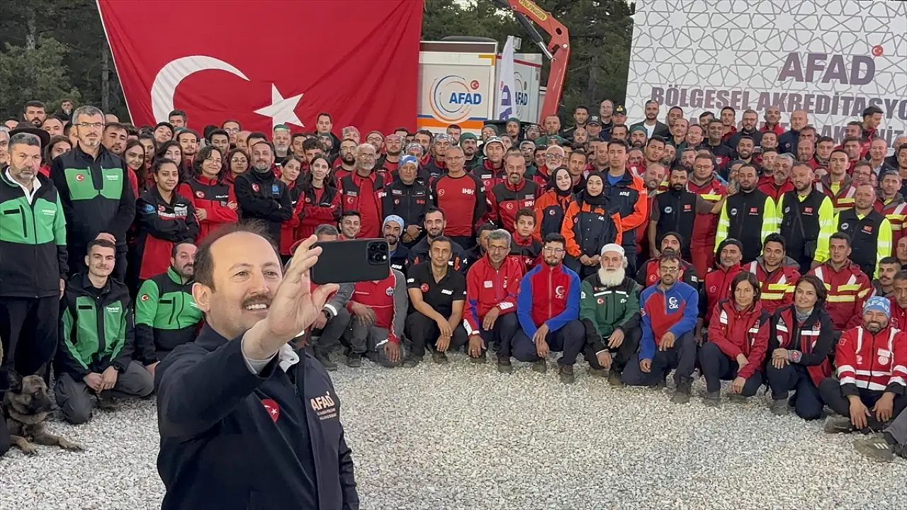 'Afetlere Karşı Dirençli Türkiye' için akreditasyon kampları Konya'da gerçekleşti!