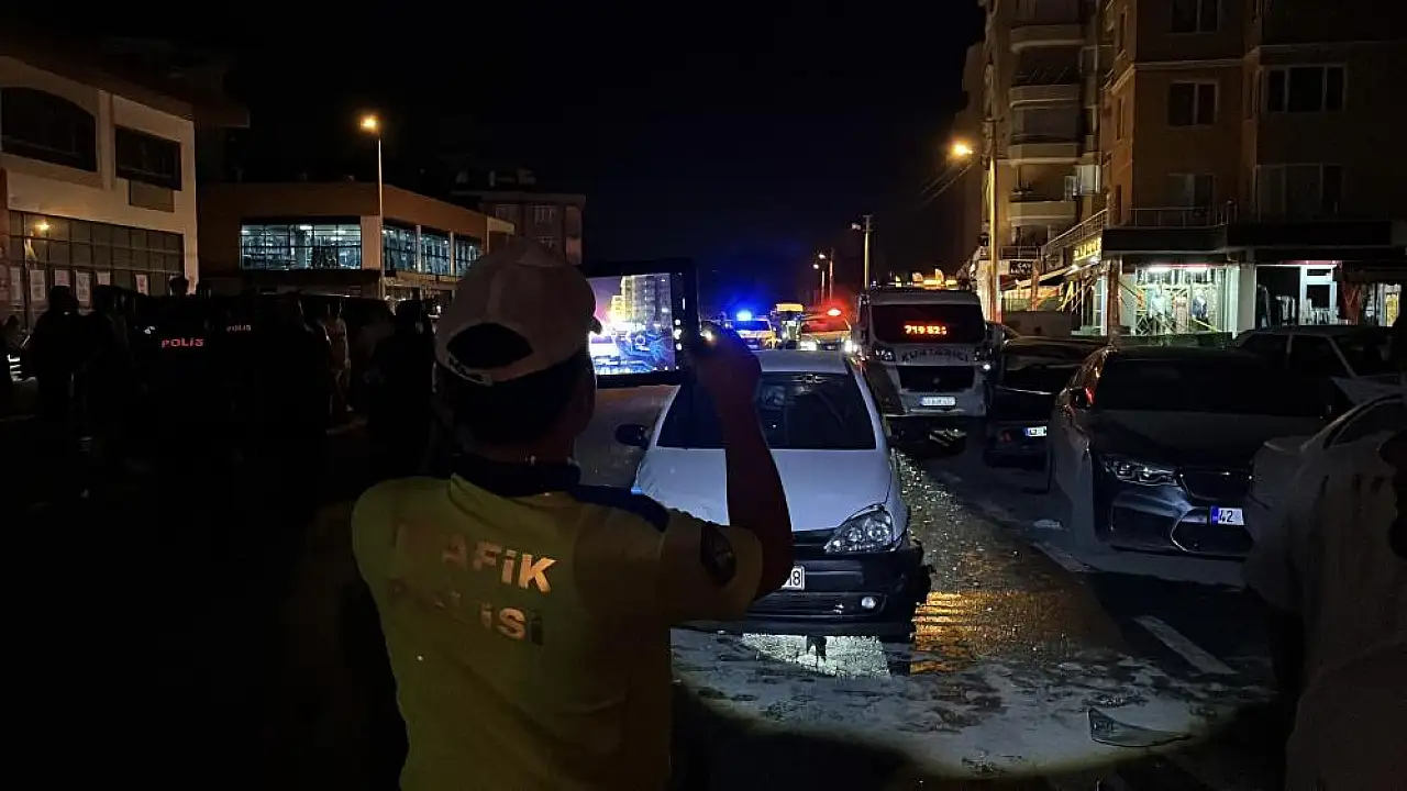 Konya'da feci kaza! Ortalık savaş alanına döndü: 6 yaralı!