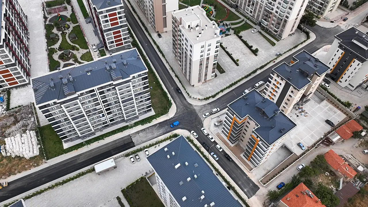 Selçuklu'da ulaşım altyapısı güçleniyor! 8 bin 800 metrekarelik alan yenilendi!