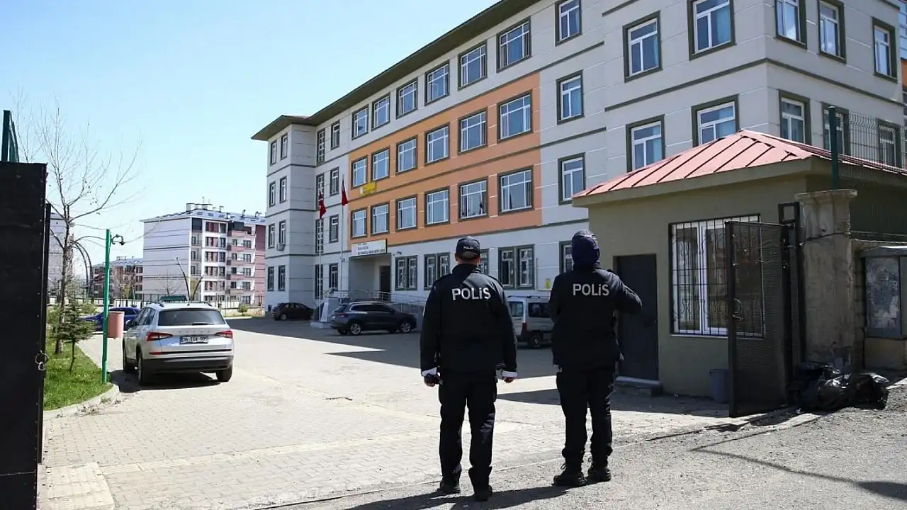 Okullarda yeni dönem: Güvenlik çemberi genişliyor!