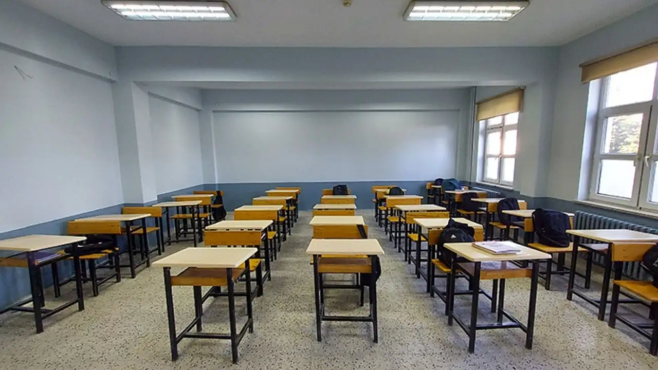 Okullar tatil mi, var mı? 23 Eylül Çarşamba ilkokul, ortaokul ve liselerde ders olacak mı?