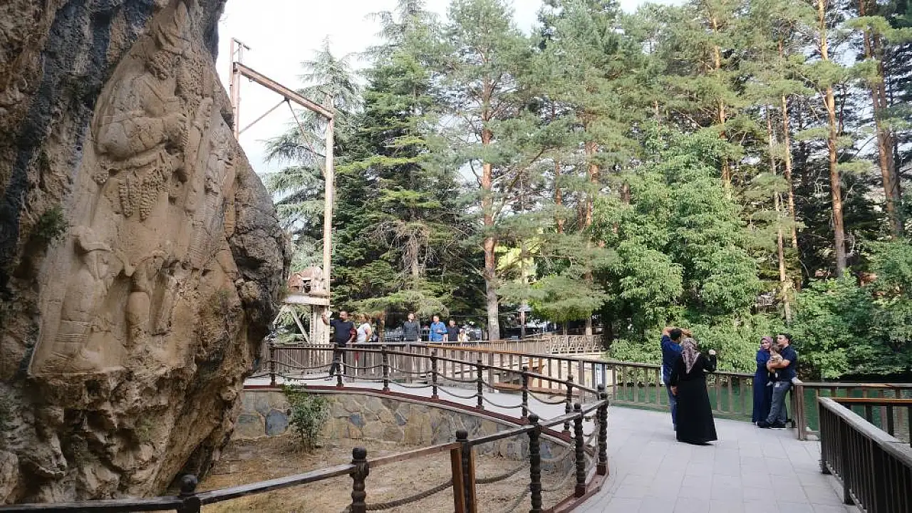Konya'nın 3 bin yıllık gizli hazinesi ziyaretçilerin gözdesi oldu!