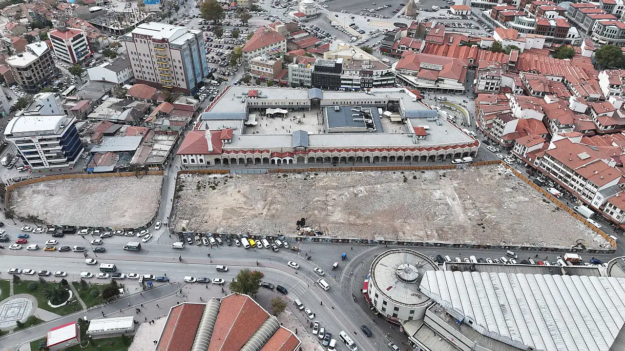 Konya'nın tarihi çarşısında dönüşümde ikinci perde kapandı