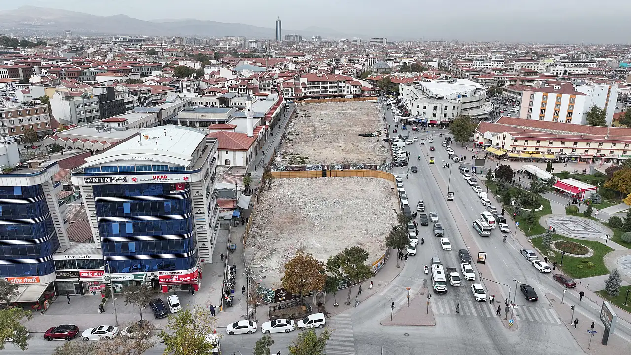 Konya'nın tarihi çarşısında dönüşümde ikinci perde kapandı