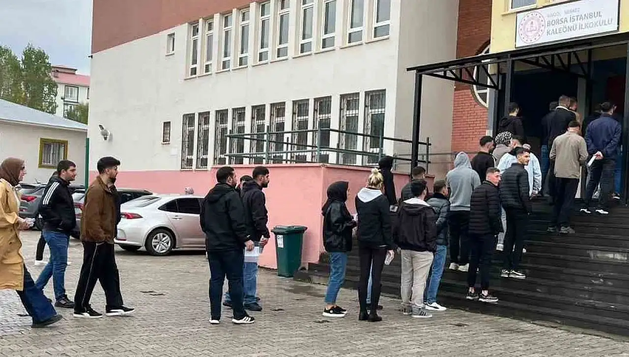 Milyonlar aday ter döktü! KPSS ortaöğretim sınavı nasıldı kolay mıydı zor muydu?