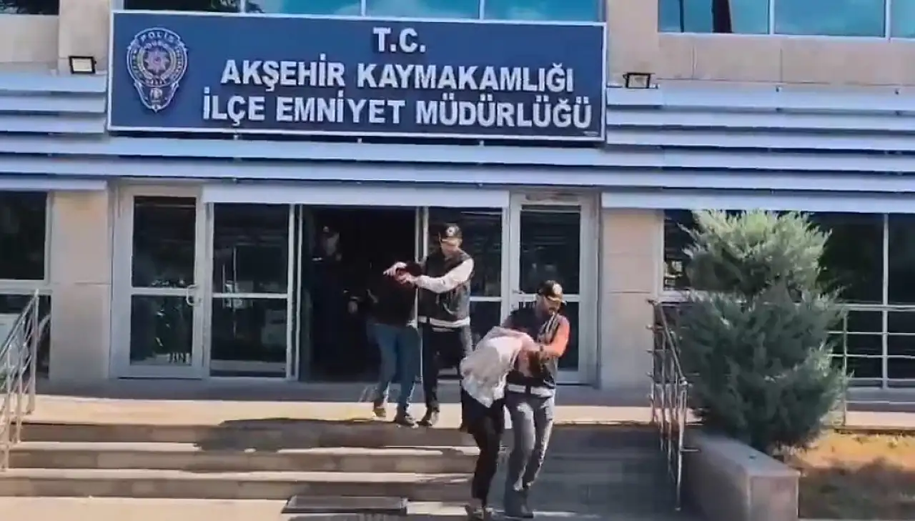 Kendilerini kamu görevlisi olarak tanıtan dolandırıcıların kaçışı Konya'da son buldu!