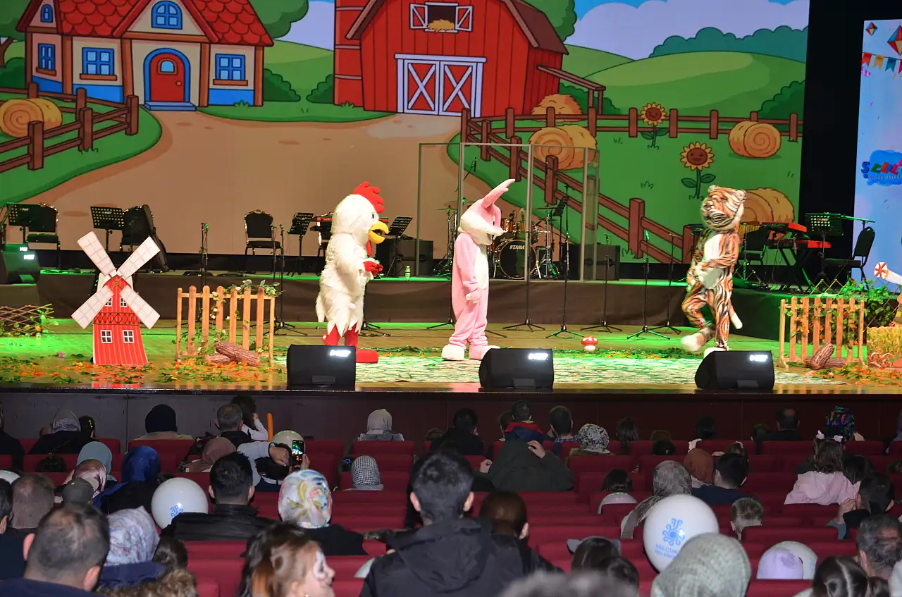 Konya'da çocukların yüzünü güldüren bayram sona erdi