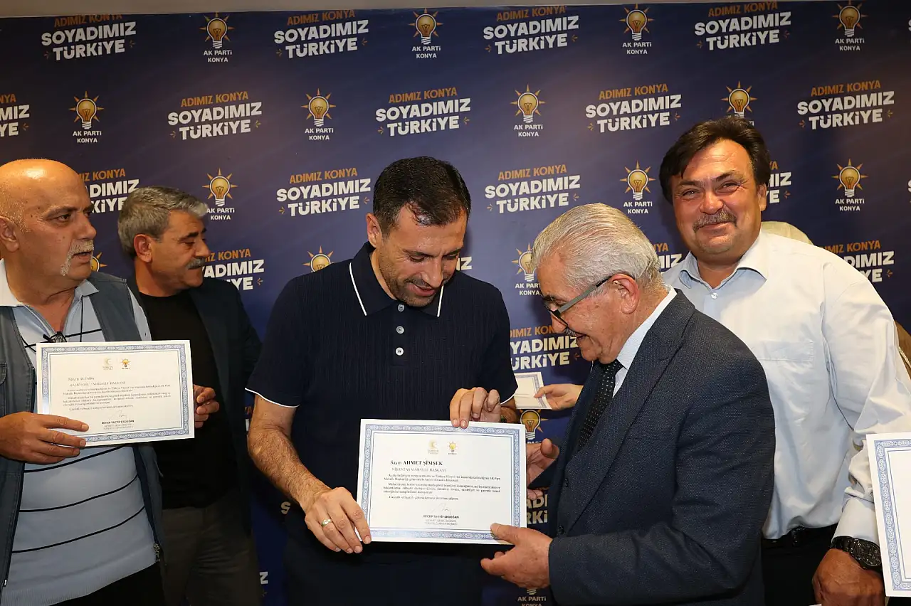 AK Parti Konya'da kritik toplantı! Üç merkez ilçeden yoğun katılım!
