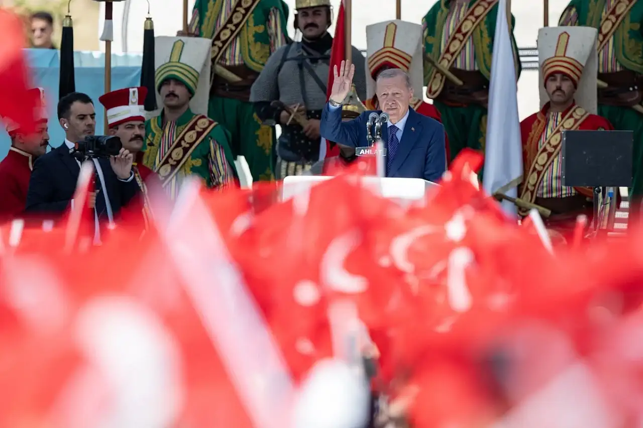 Cumhurbaşkanı Erdoğan: Bizi yolumuzdan döndüremezsiniz