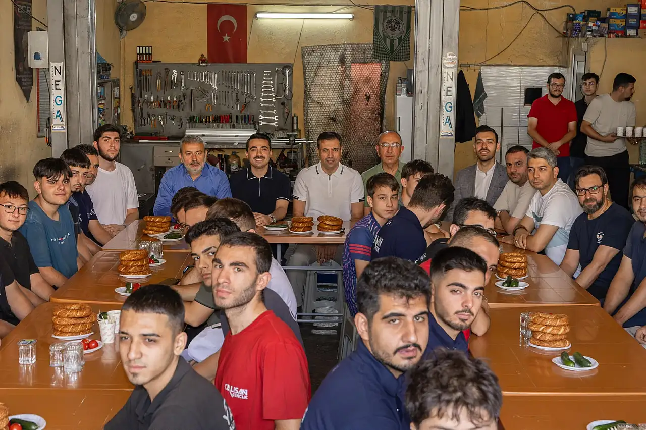 Başkan Özgökçen, Meram'da yoğun saha mesaisi yaptı