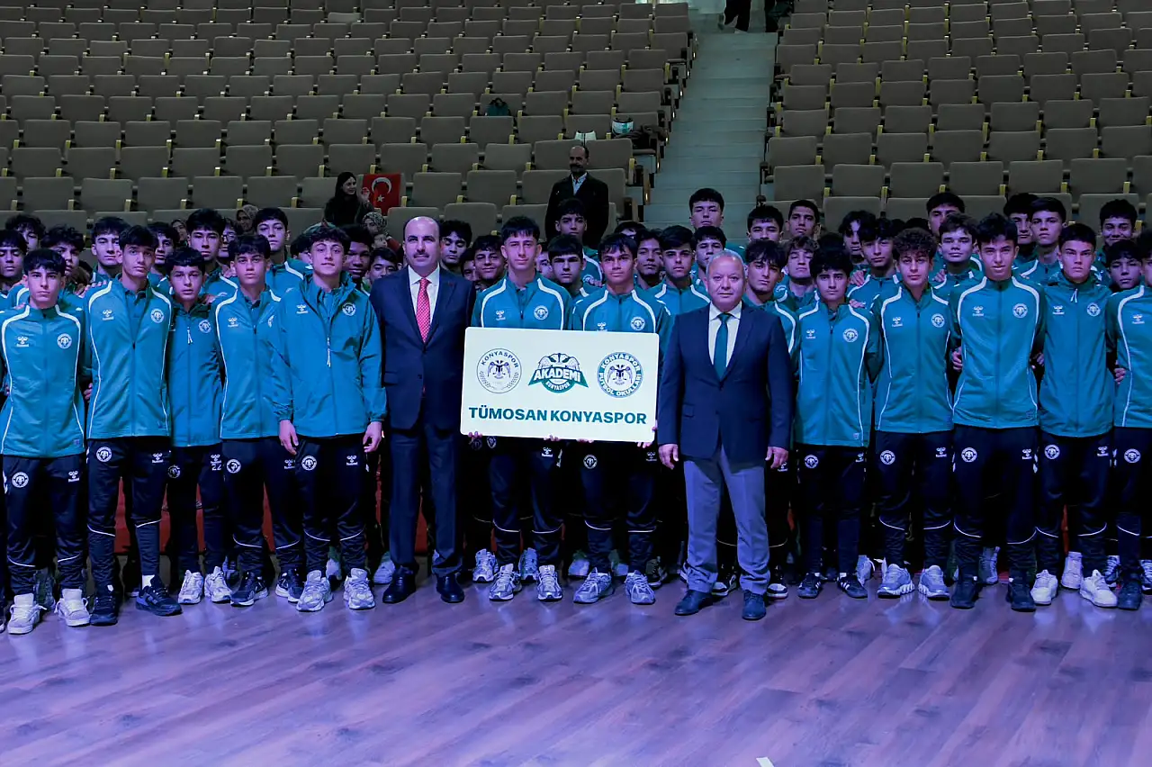 Konyaspor Akademi Takımları, Cumhuriyet Kutlamasına Katıldı