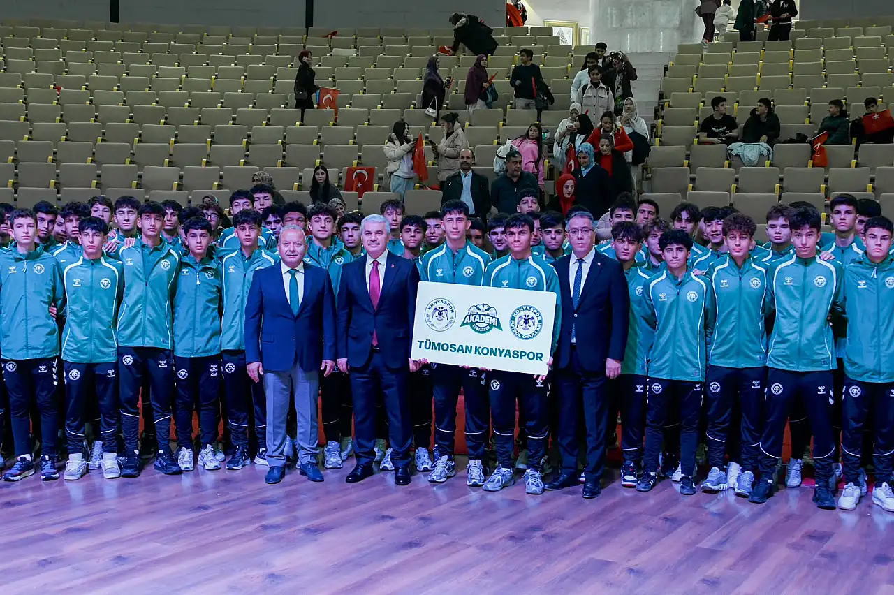 Konyaspor Akademi Takımları, Cumhuriyet Kutlamasına Katıldı
