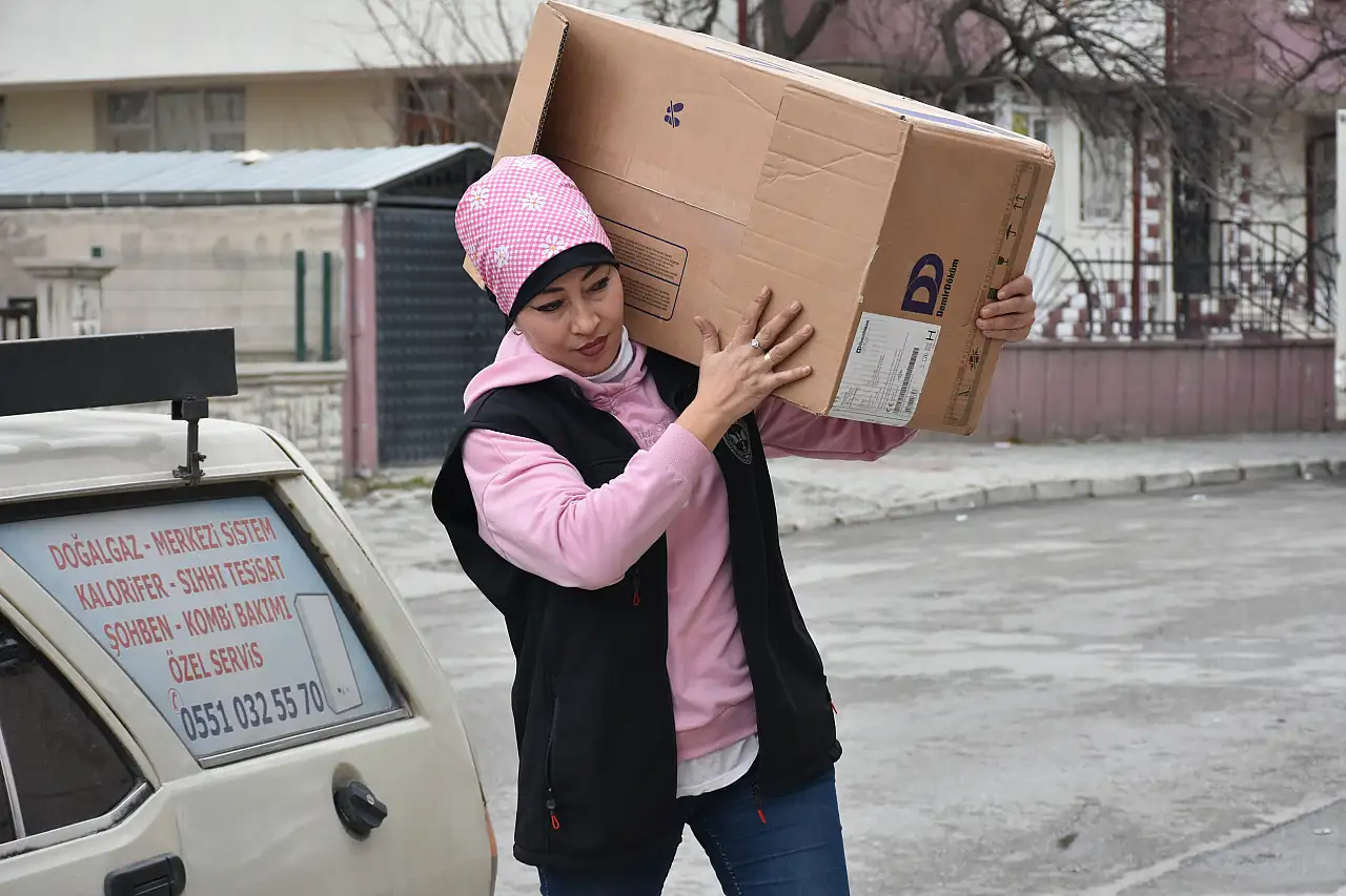 Konya'da kalıpları yıkan başarı: Sıhhi tesisatta kadın usta!