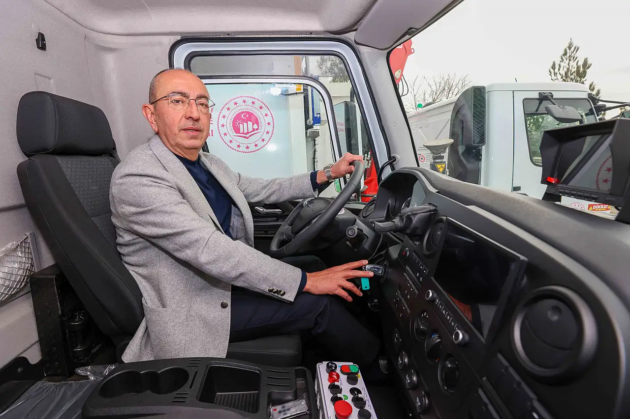 Kontağa basıldı, Meram vites yükseltti!