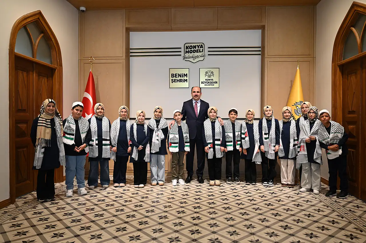 Başkan Altay, hafızlık sınavlarını kazanan öğrencilerle bir araya geldi