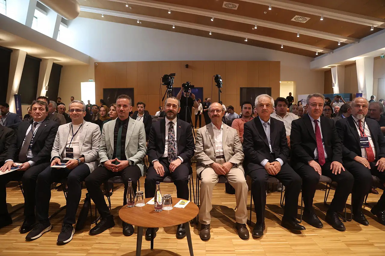 Konya'da 20 yıllık bilim yolculuğu: Uluslararası Selçuklu Medeniyeti Sempozyumu başladı!