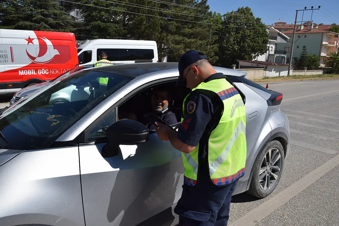 Zirve öncesi kilit noktada alarm! Konya-Ankara Kara Yolunda kuş uçurtulmuyor