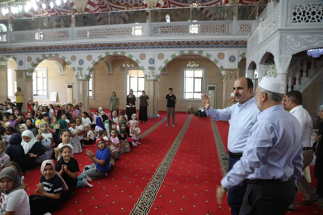 Başkan Altay, Konya'da Kur'an Kursu öğrencileriyle buluştu