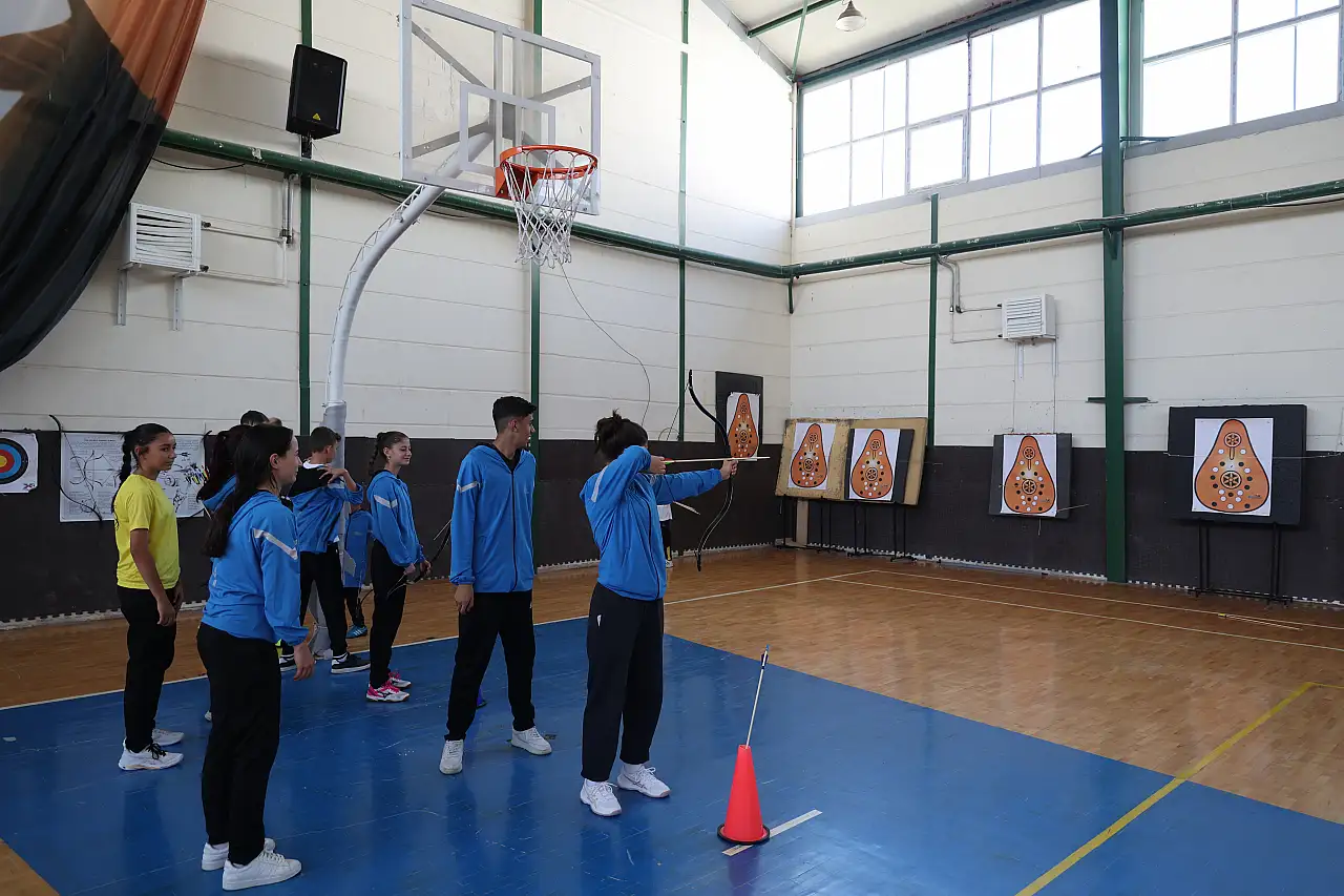 Başkan Altay: 28 ilçemizde 12 bin öğrenci sporla buluşuyor!