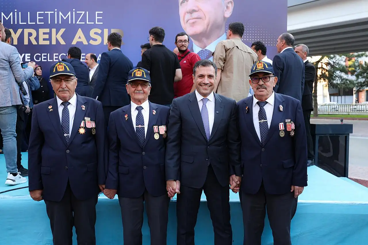 AK Parti Konya'da anlamlı buluşma! Çeyrek asrın kahramanları anıldı