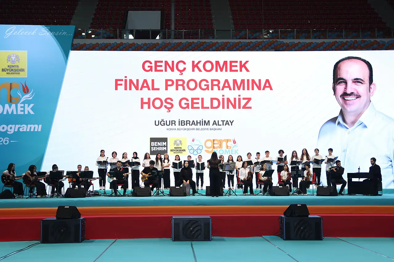Genç KOMEK Yaz Okulu'nun kapanış programı renkli görüntülere sahne oldu