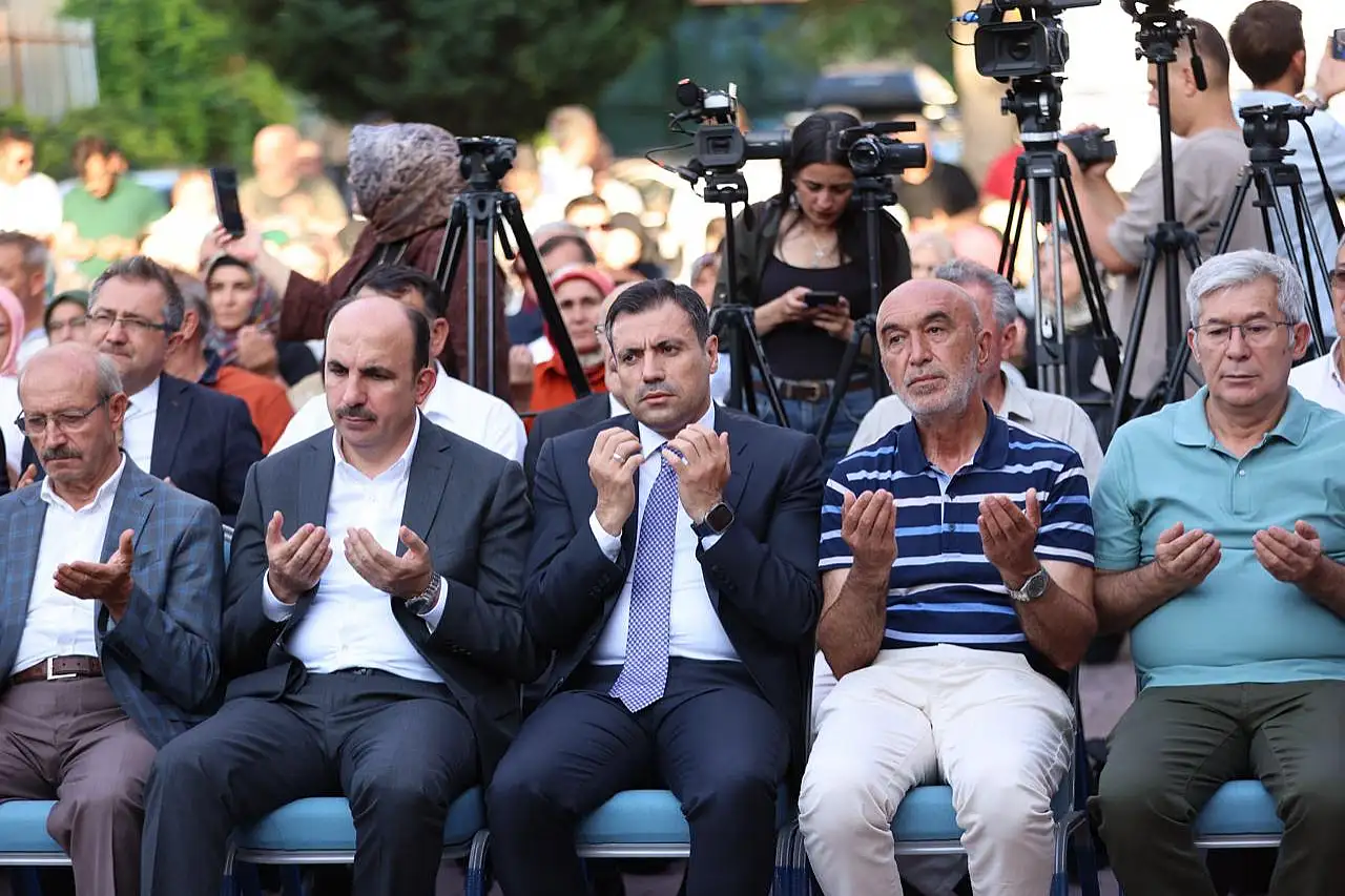 AK Parti Konya'da anlamlı buluşma! Çeyrek asrın kahramanları anıldı
