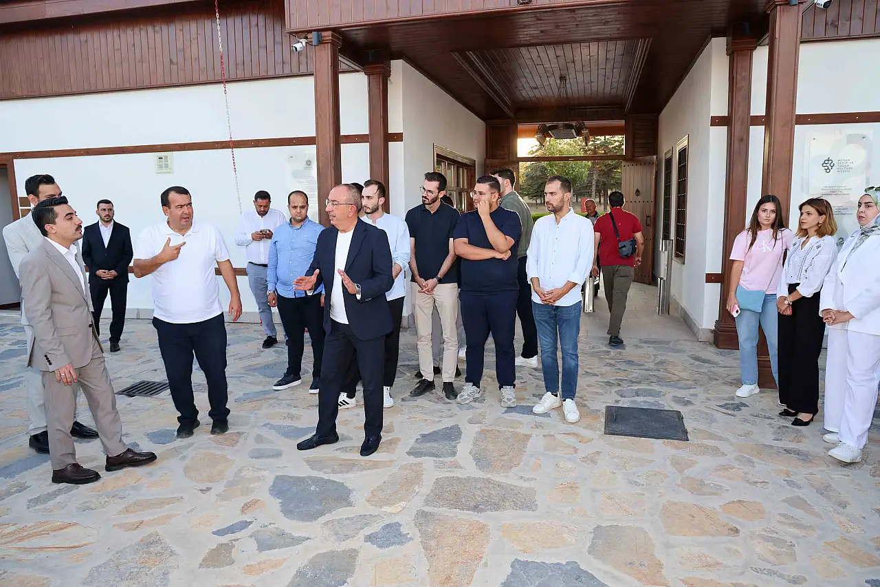 Başkan Kavuş gençlerle Müze Meram'da buluştu!