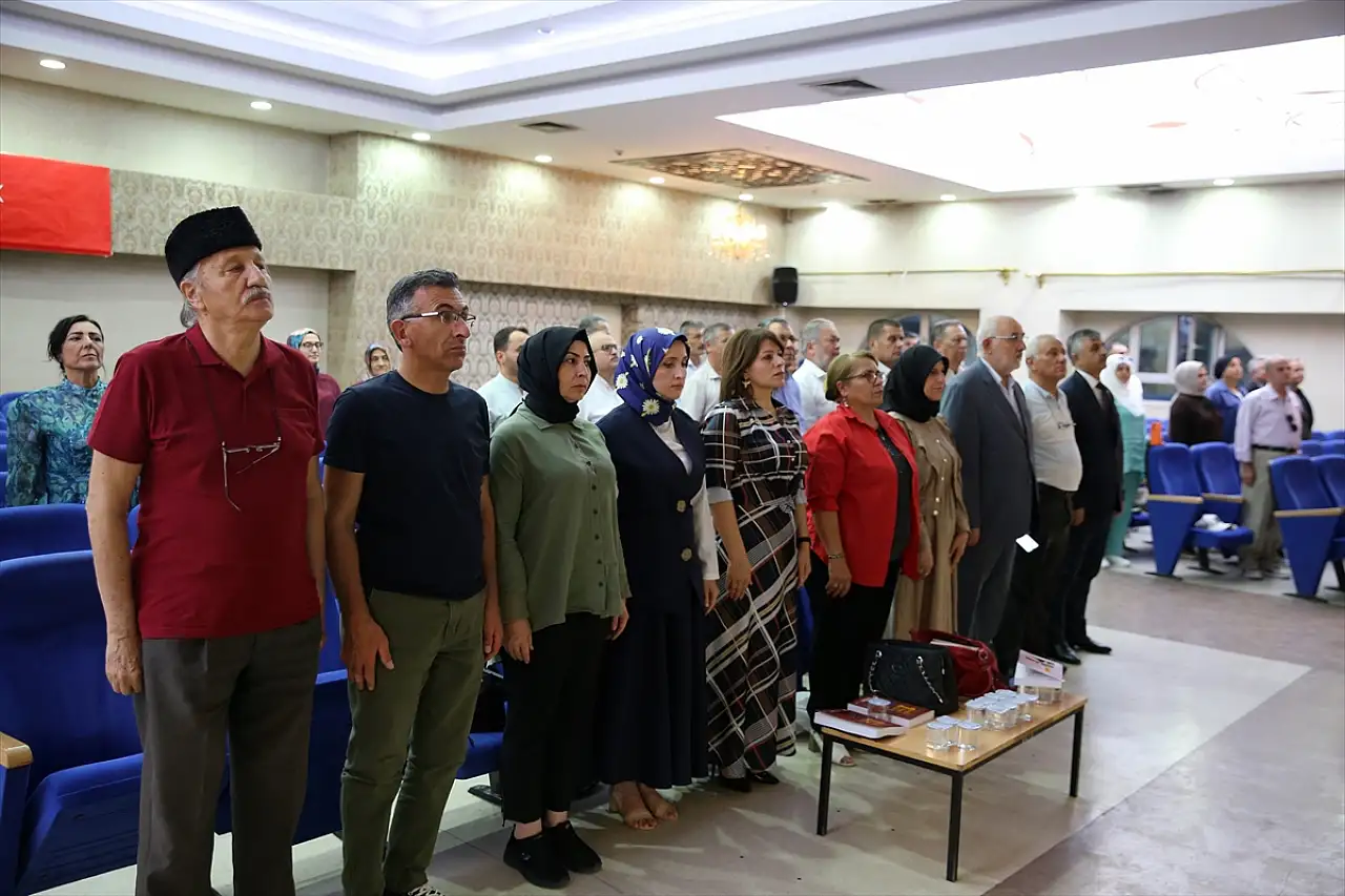1 Şehit, 1 Öykü, 1 Şiir kitabının 5. cildi Konya'da tanıtıldı