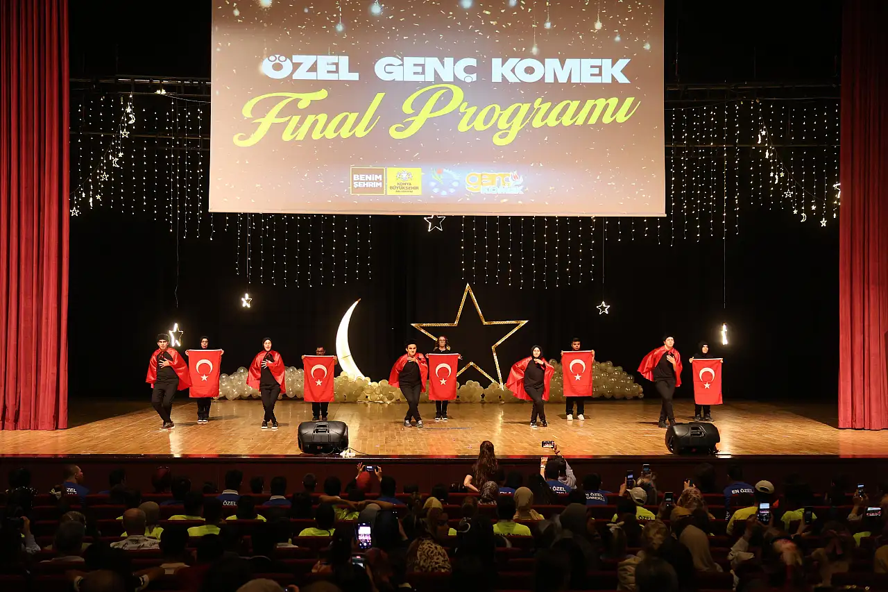 Başkan Altay, En Özel KOMEK'li öğrencilerin ve ailelerinin heyecanına ortak oldu