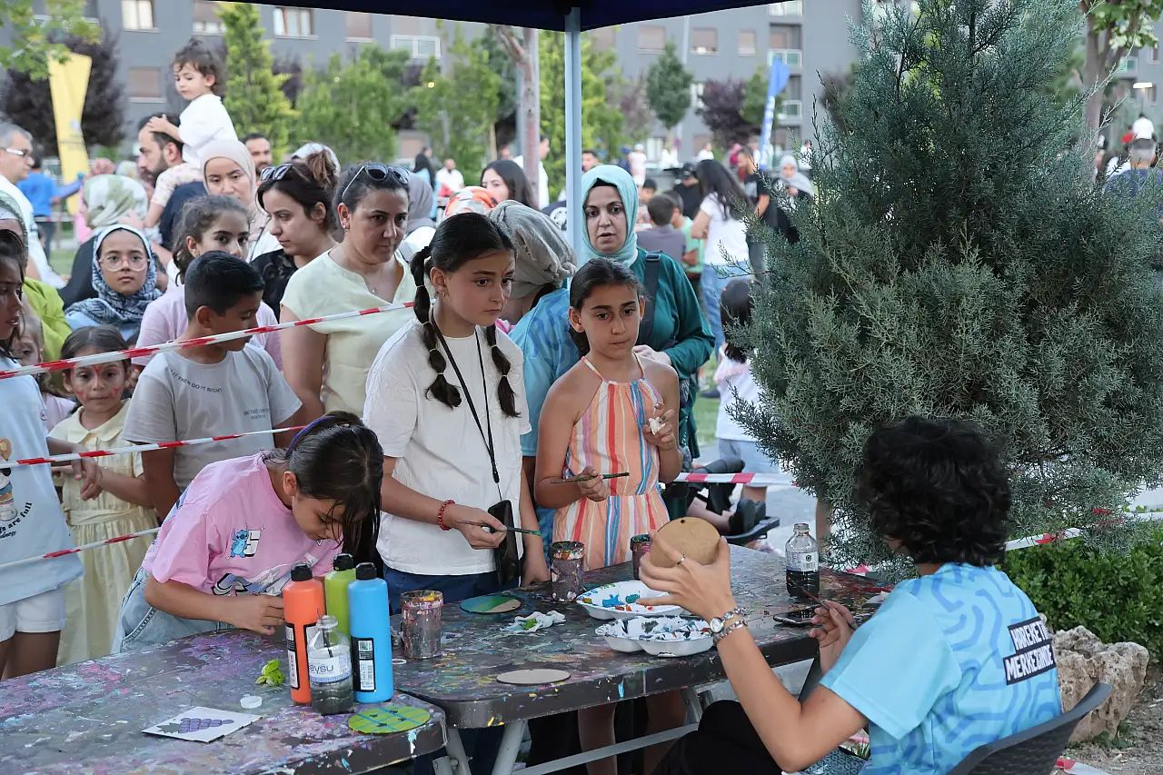 Konya'da çocuklar 'Parklarda Şenlik Var' etkinliğiyle hem eğlendi hem öğrendi!
