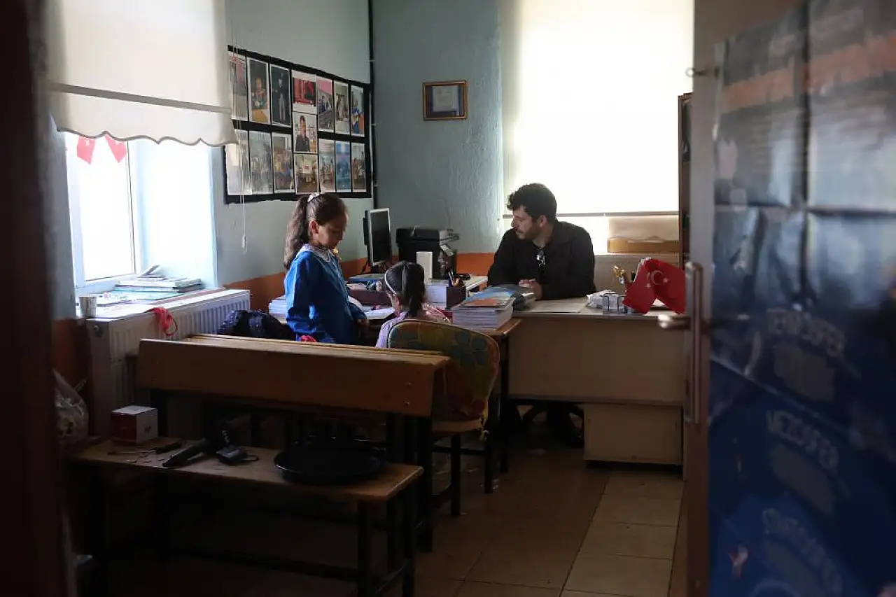 Konya'nın en özel okulunda ilk ders zili çaldı! 2 öğrenci ve 1 öğretmen...
